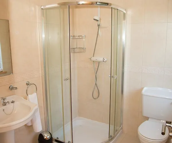 Lynch's Townhouse 3* Tullamore